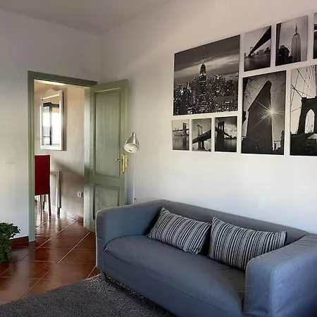 Petronila Tias, Lanzarote Apartmán Conil