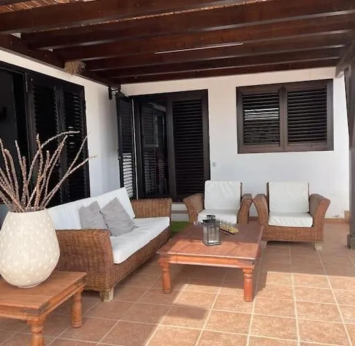 Petronila Tias, Lanzarote Daire *