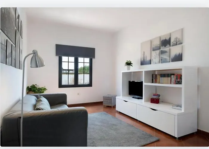 Petronila Tías, Lanzarote